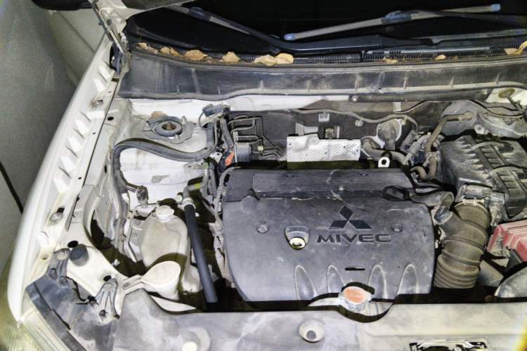 Used Mitsubishi ASX 2012 2.0 LUXURY Two-Wheel Drive with Navigation Engine Bay Right