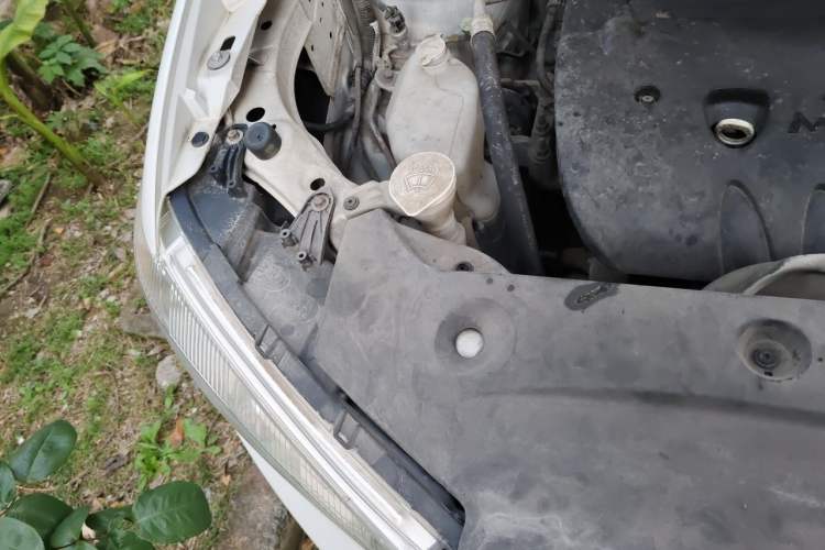 Used Mitsubishi ASX 2012 2.0 LUXURY Two-Wheel Drive with Navigation Engine Bay Right