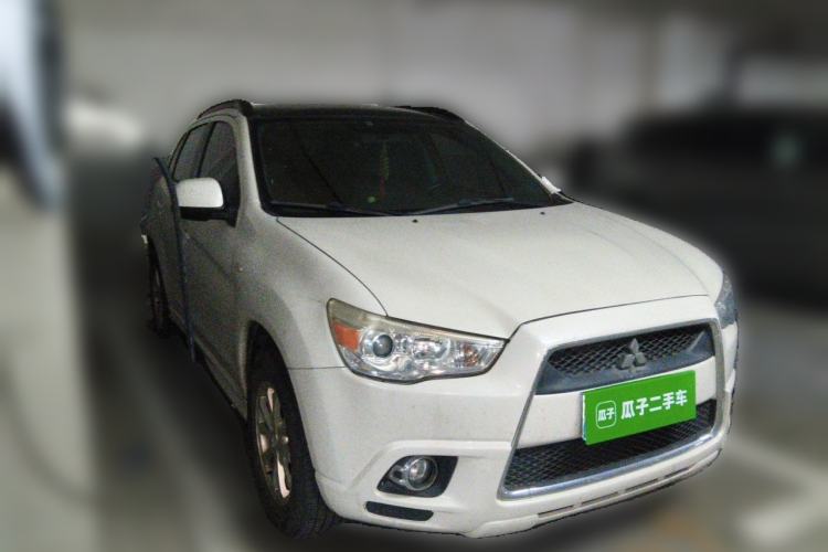 Used Mitsubishi ASX 2012 2.0 LUXURY Two-Wheel Drive with Navigation Front Right 45 Deg