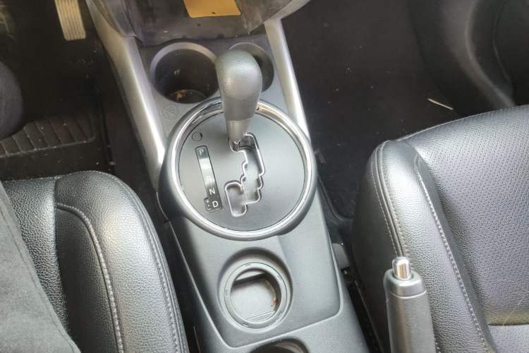 Used Mitsubishi ASX 2012 2.0 Front-Wheel-Drive Xuan Yue Navigation Edition Gear Lever