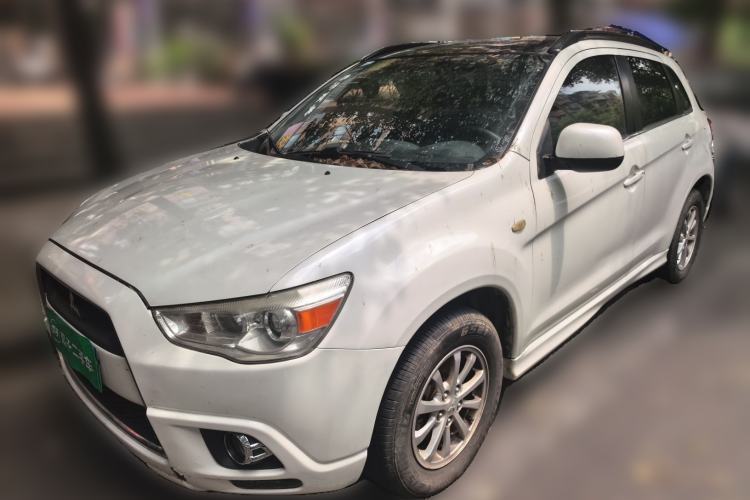 Used Mitsubishi ASX 2012 2.0 LUXURY Two-Wheel Drive with Navigation Guazi used car, China used car export, Used car for sale, Used cars, Cheapest cars for sale