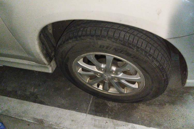 Used Mitsubishi ASX 2012 2.0 LUXURY Two-Wheel Drive with Navigation Right Front Wheel Hub