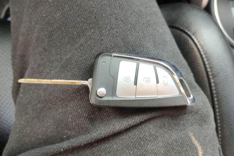 Used Mitsubishi ASX 2012 2.0 Front-Wheel-Drive Xuan Yue Navigation Edition Vehicle Key