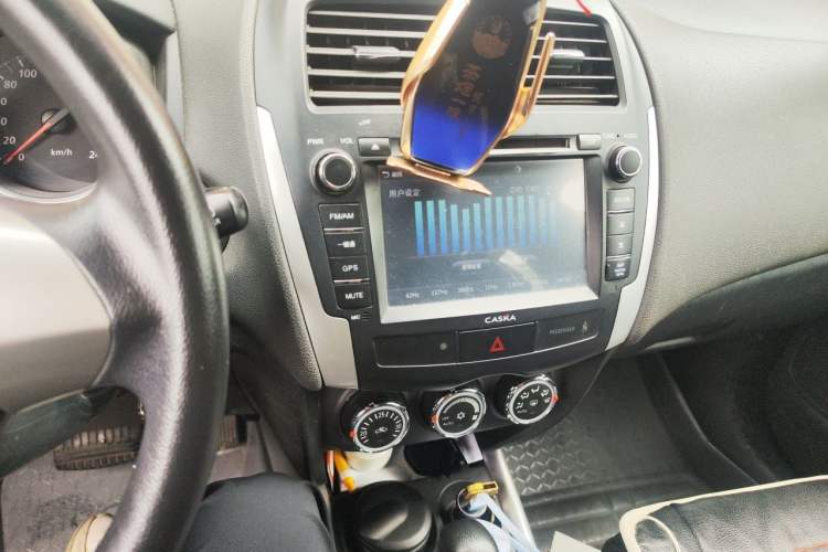 Used Mitsubishi ASX 2013 2.0L CVT Two-Wheel Drive Elite Edition Audio And AC Panel