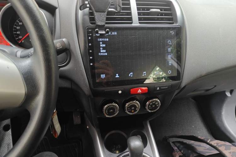 Used Mitsubishi ASX 2013 2.0L CVT Two-Wheel Drive Elite Edition Audio And AC Panel