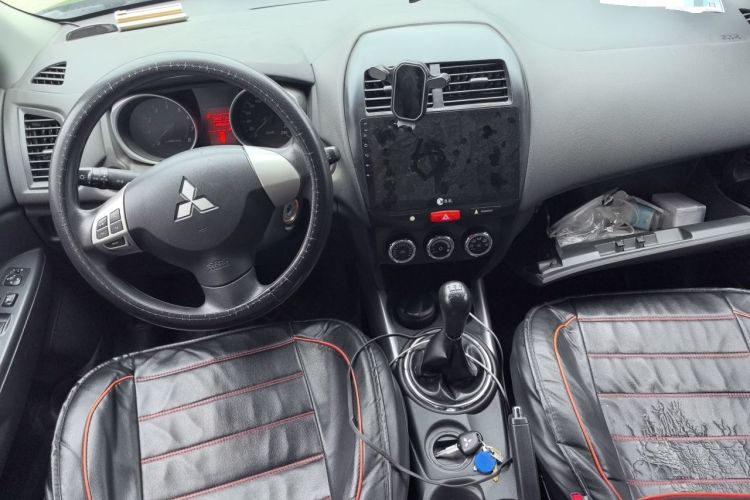 Used Mitsubishi ASX 2013 2.0L Manual Two-Wheel Drive Comfort Edition Center Console