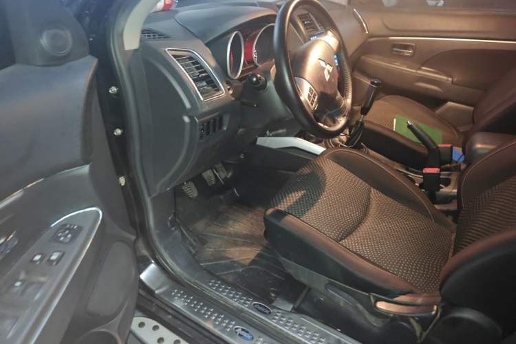 Used Mitsubishi ASX 2013 1.6L Manual Two-Wheel Drive Standard Edition Driver Seat