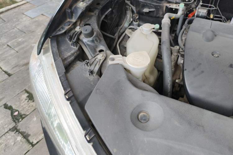 Used Mitsubishi ASX 2013 2.0L Manual Two-Wheel Drive Comfort Edition Engine Bay Right