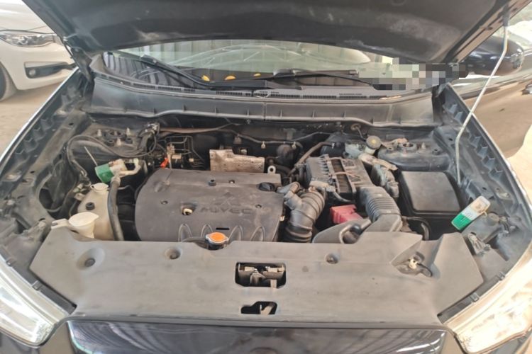Used Mitsubishi ASX 2013 2.0L CVT Two-Wheel Drive Elite Edition Engine Bay