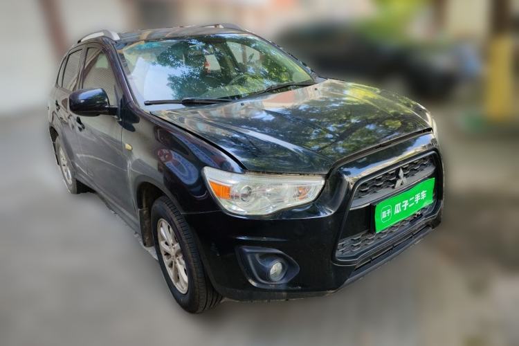 Used Mitsubishi ASX 2013 1.6L Manual Two-Wheel Drive Standard Edition Front Right 45 Deg