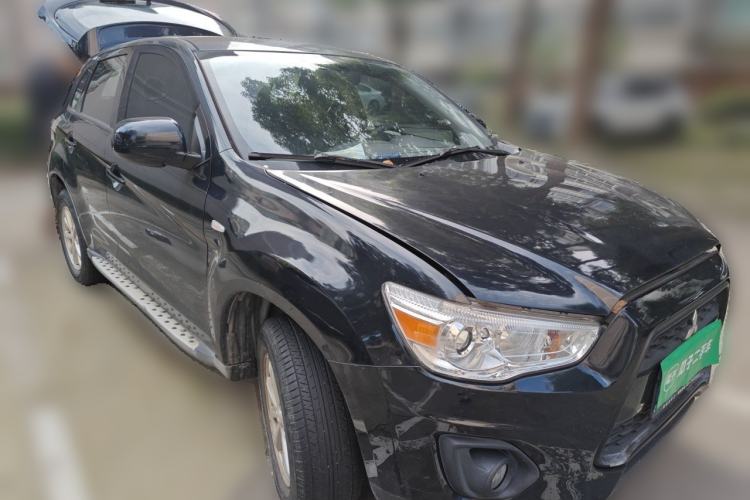Used Mitsubishi ASX 2013 1.6L Manual Two-Wheel Drive Standard Edition Front Right 45 Deg