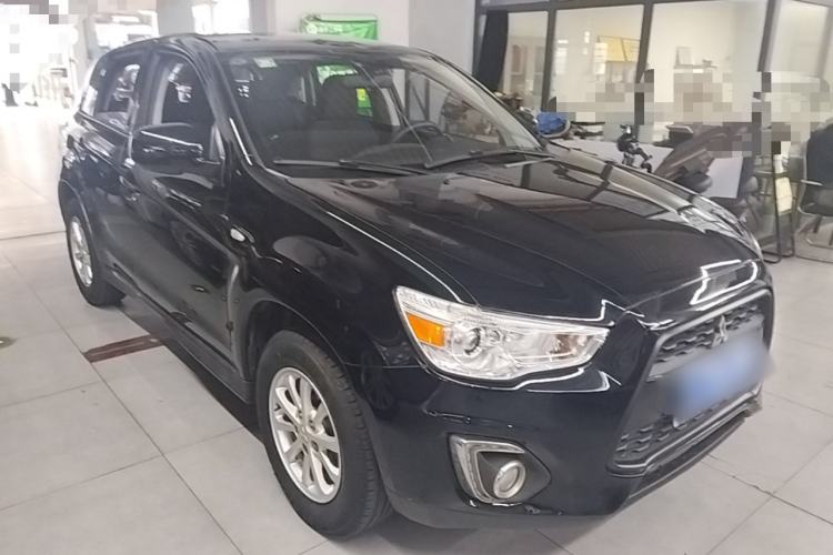Used Mitsubishi ASX 2013 2.0L CVT Two-Wheel Drive Elite Edition Front Right 45 Deg