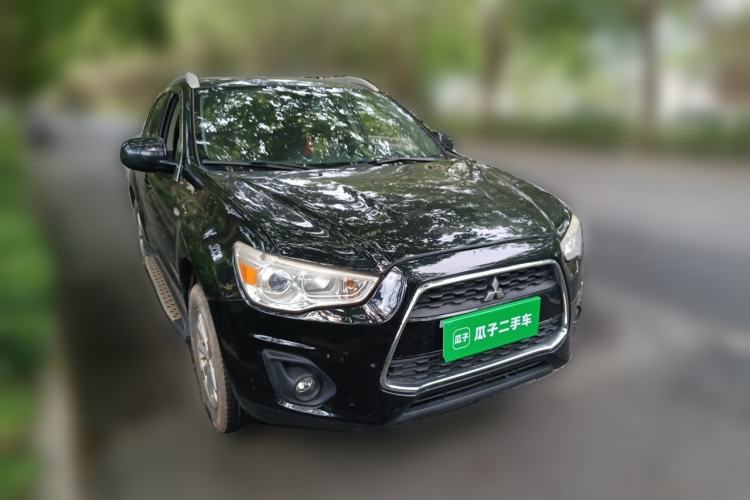 Used Mitsubishi ASX 2013 1.6L Manual Two-Wheel Drive Standard Edition Front Right 45 Deg