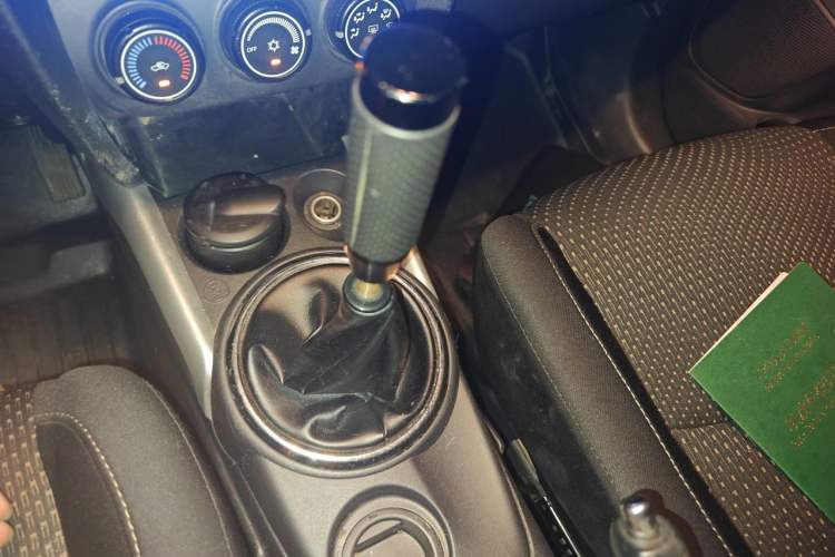 Used Mitsubishi ASX 2013 1.6L Manual Two-Wheel Drive Standard Edition Gear Lever