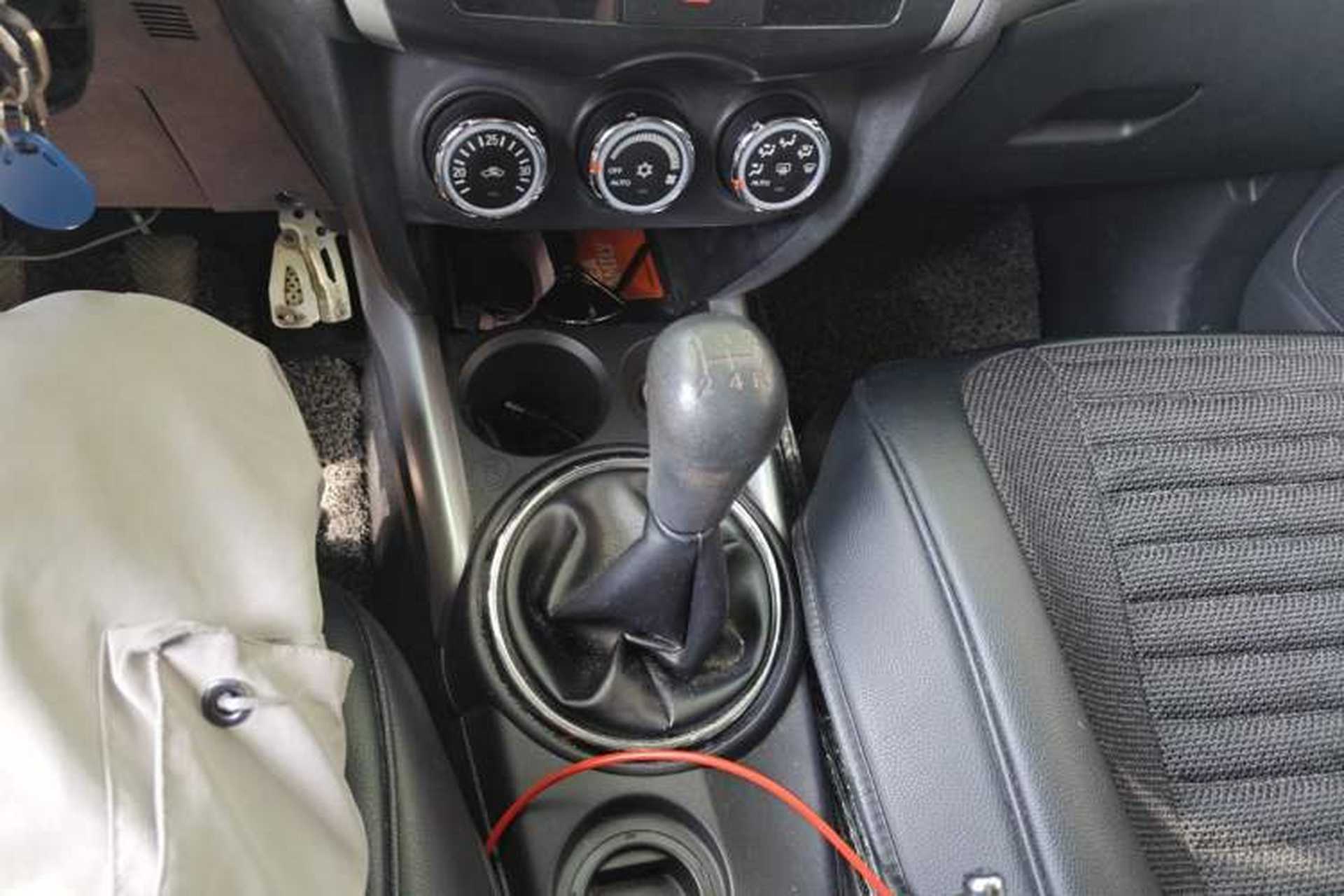 Used Mitsubishi ASX 2013 2.0L Manual Two-Wheel Drive Comfort Edition Gear Lever