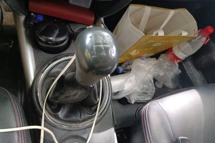 Used Mitsubishi ASX 2013 1.6L Manual Two-Wheel Drive Standard Edition Gear Lever