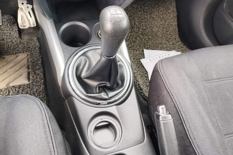 Used Mitsubishi ASX 2013 2.0L Manual Two-Wheel Drive Comfort Edition Gear Lever