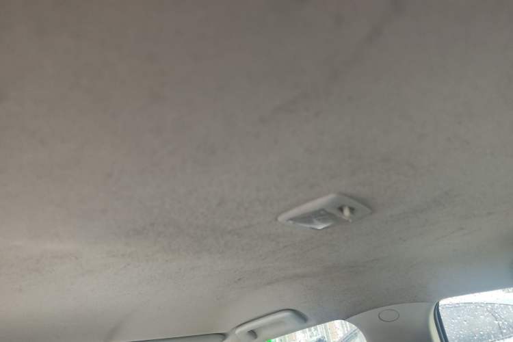 Used Mitsubishi ASX 2013 2.0L CVT Two-Wheel Drive Elite Edition Headliner