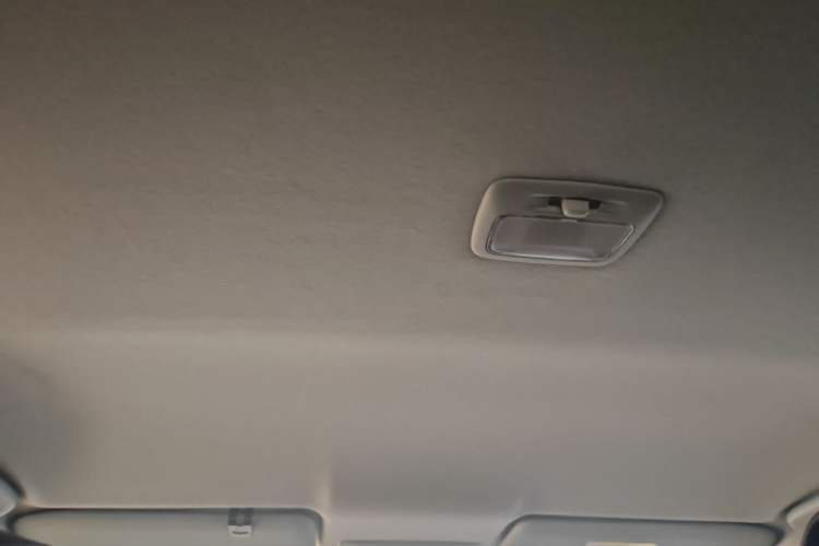 Used Mitsubishi ASX 2013 2.0L CVT Two-Wheel Drive Elite Edition Headliner