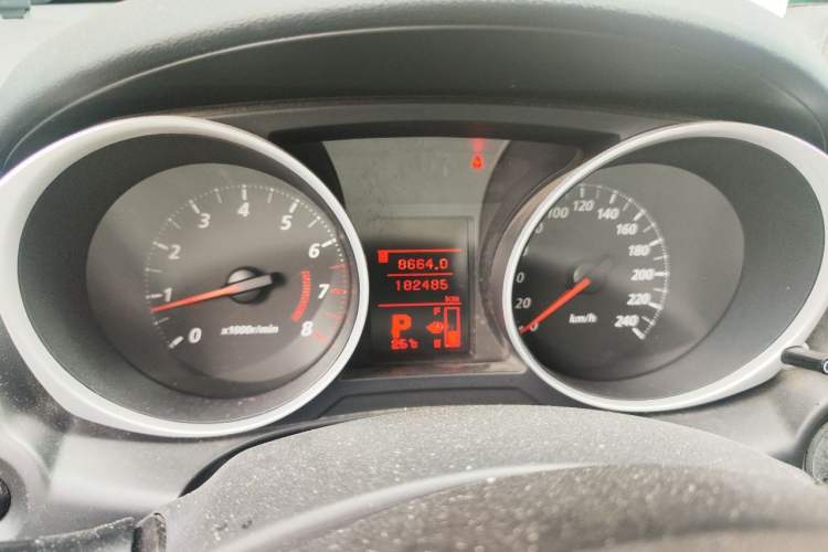 Used Mitsubishi ASX 2013 2.0L CVT Two-Wheel Drive Elite Edition Instrument Cluster