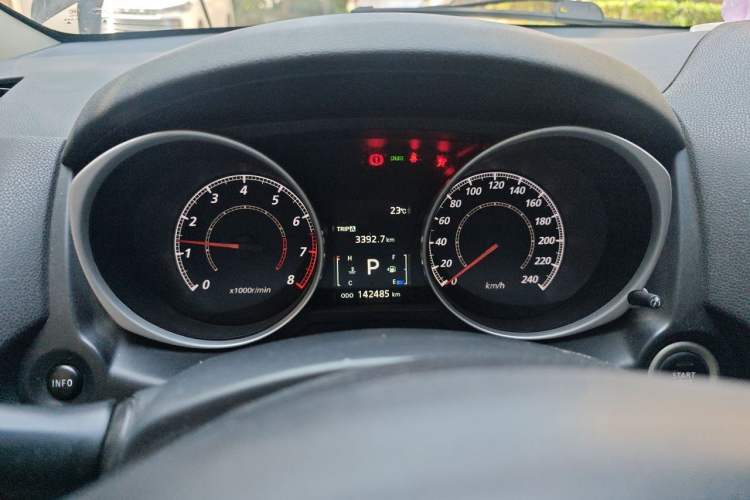 Used Mitsubishi ASX 2013 2.0L CVT Four-Wheel Drive Premium Edition Instrument Cluster