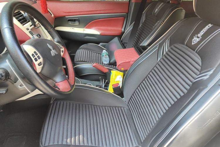 Used Mitsubishi ASX 2013 2.0L CVT Four-Wheel Drive Premium Edition Left Front Seat