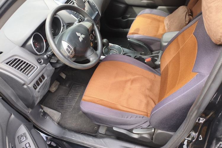 Used Mitsubishi ASX 2013 2.0L CVT Two-Wheel Drive Elite Edition Left Front Seat