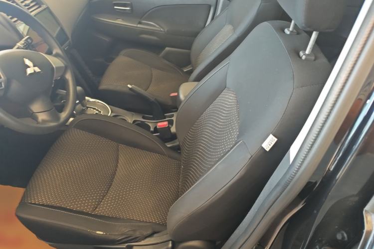 Used Mitsubishi ASX 2013 2.0L CVT Two-Wheel Drive Elite Edition Left Front Seat