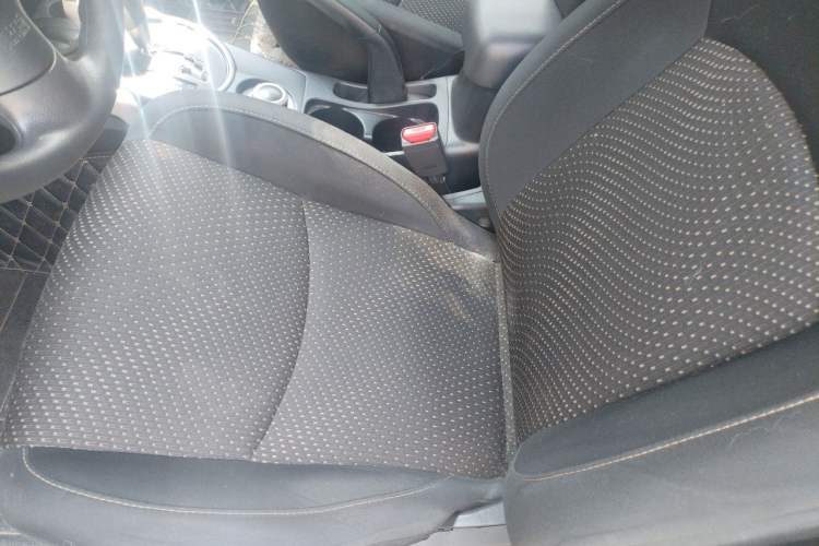 Used Mitsubishi ASX 2013 2.0L CVT Four-Wheel Drive Premium Edition Left Front Seat