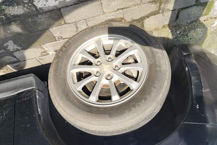 Used Mitsubishi ASX 2013 1.6L Manual Two-Wheel Drive Standard Edition Left Front Wheel Hub