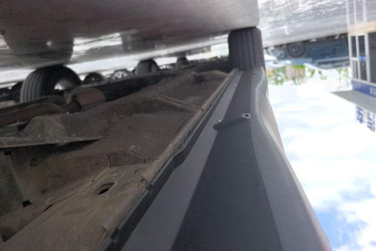 Used Mitsubishi ASX 2013 2.0L CVT Two-Wheel Drive Elite Edition Left Side Sill