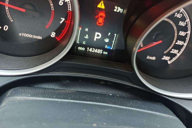 Used Mitsubishi ASX 2013 2.0L CVT Four-Wheel Drive Premium Edition Odometer Close Up