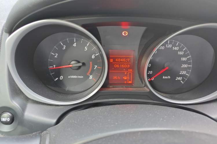Used Mitsubishi ASX 2013 1.6L Manual Two-Wheel Drive Standard Edition Odometer Close Up