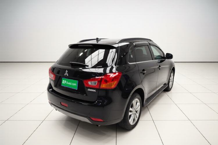 Used Mitsubishi ASX 2013 2.0L CVT Four-Wheel Drive Premium Edition Rear Right 45 Deg