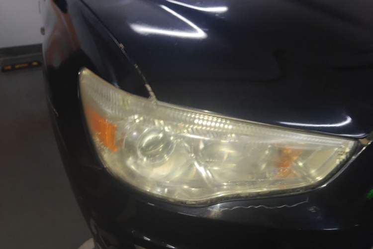 Used Mitsubishi ASX 2013 1.6L Manual Two-Wheel Drive Standard Edition Right Front Headlight