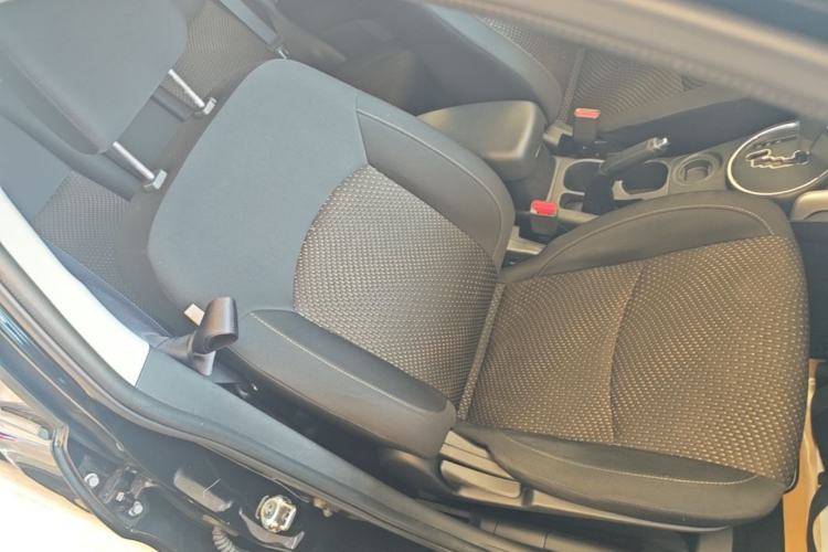 Used Mitsubishi ASX 2013 2.0L CVT Two-Wheel Drive Elite Edition Right Front Seat