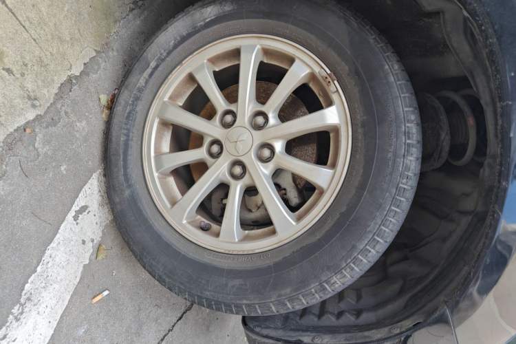 Used Mitsubishi ASX 2013 1.6L Manual Two-Wheel Drive Standard Edition Right Front Wheel Hub