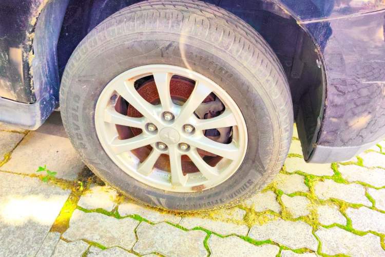 Used Mitsubishi ASX 2013 1.6L Manual Two-Wheel Drive Standard Edition Right Front Wheel Hub