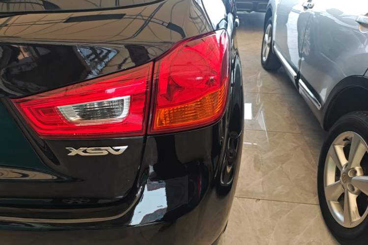 Used Mitsubishi ASX 2013 2.0L CVT Two-Wheel Drive Elite Edition Right Rear Taillight