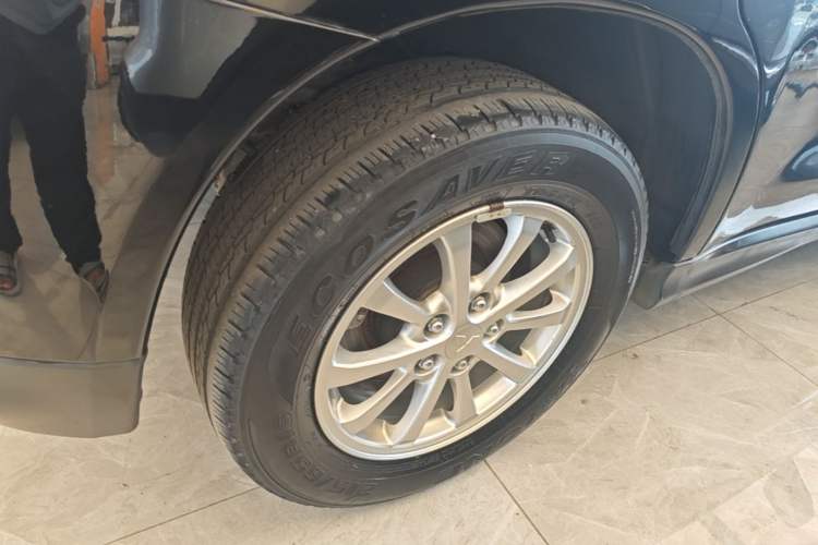 Used Mitsubishi ASX 2013 2.0L CVT Two-Wheel Drive Elite Edition Right Rear Wheel Hub