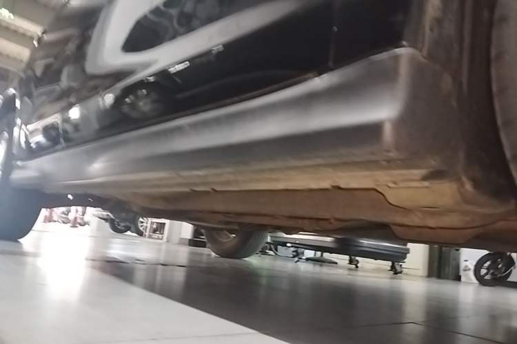 Used Mitsubishi ASX 2013 2.0L CVT Two-Wheel Drive Elite Edition Right Side Sill