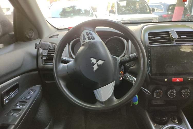 Used Mitsubishi ASX 2013 1.6L Manual Two-Wheel Drive Standard Edition Steering Wheel