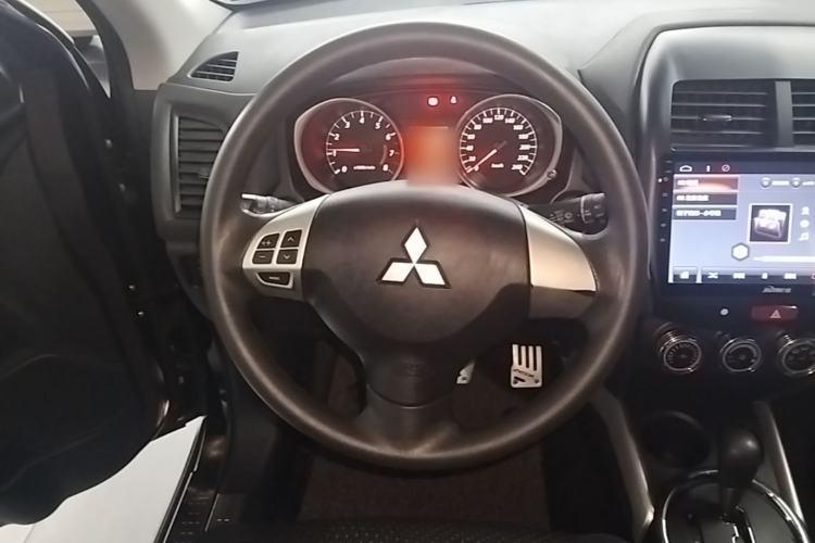 Used Mitsubishi ASX 2013 2.0L CVT Two-Wheel Drive Elite Edition Steering Wheel