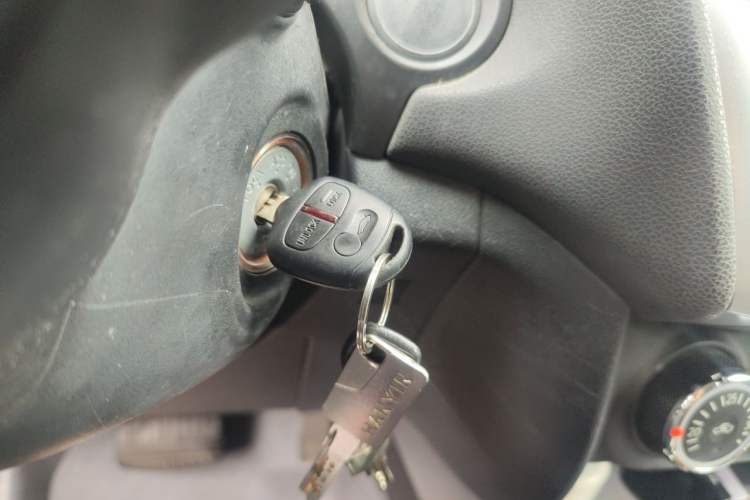 Used Mitsubishi ASX 2013 2.0L CVT Two-Wheel Drive Elite Edition Vehicle Key