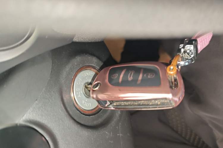 Used Mitsubishi ASX 2013 2.0L CVT Two-Wheel Drive Elite Edition Vehicle Key