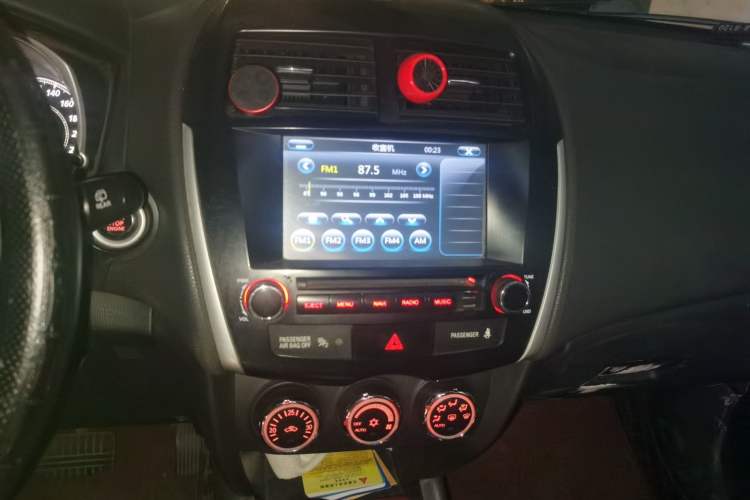 Used Mitsubishi ASX 2013 2.0L CVT Two-Wheel Drive Luxury Edition Audio And AC Panel