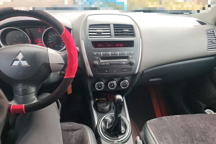 Used Mitsubishi ASX 2013 2.0L Manual Two-Wheel Drive Comfort Edition Audio And AC Panel