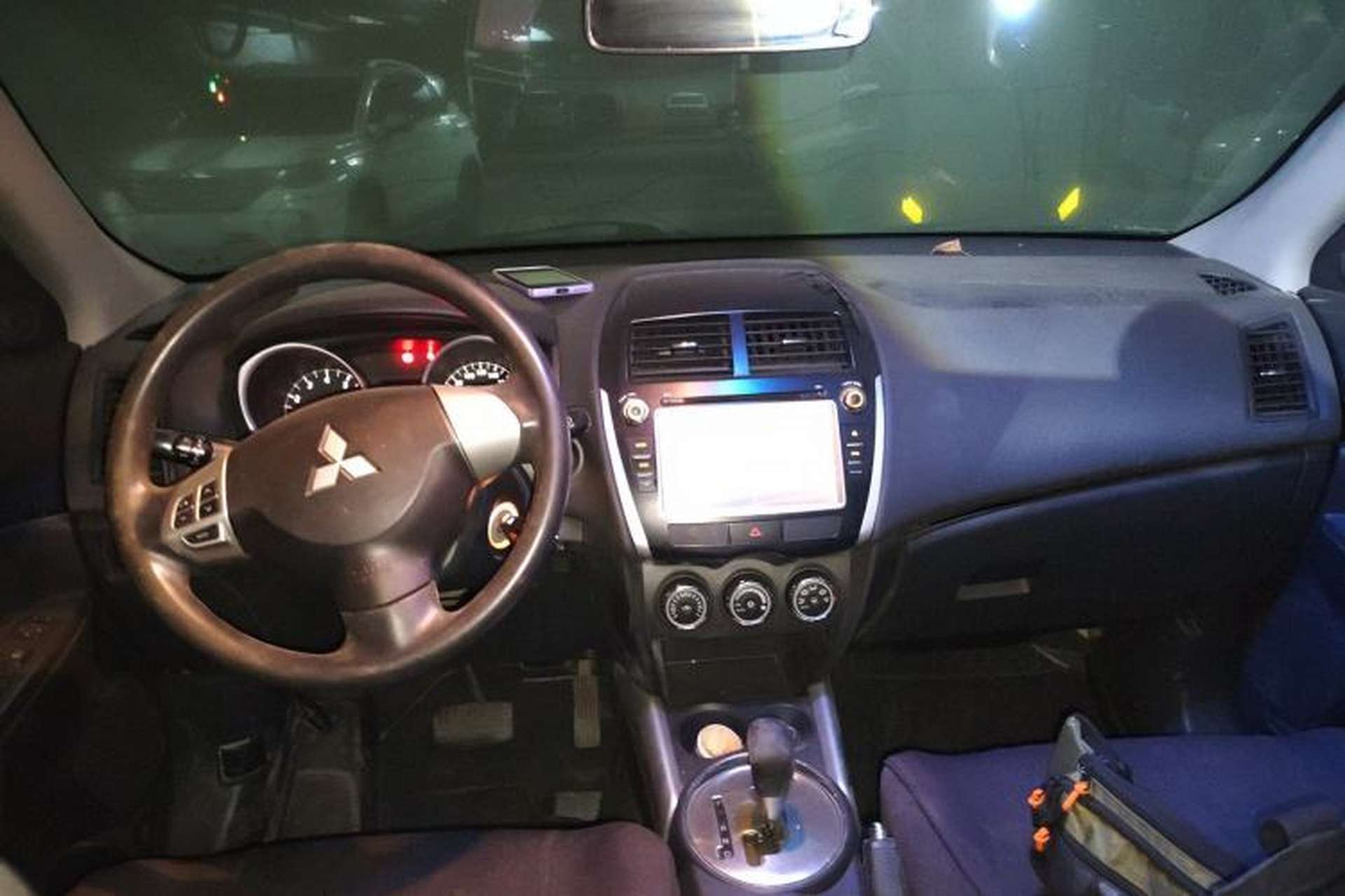 Used Mitsubishi ASX 2013 2.0L CVT Two-Wheel Drive Elite Edition Center Console