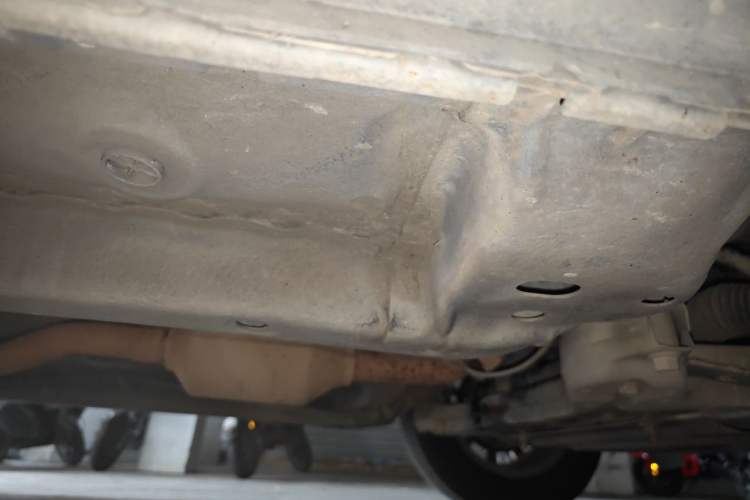 Used Mitsubishi ASX 2013 2.0L CVT Two-Wheel Drive Luxury Edition Chassis Front Right