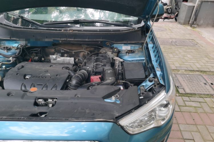 Used Mitsubishi ASX 2013 2.0L CVT Two-Wheel Drive Luxury Edition Engine Bay Left